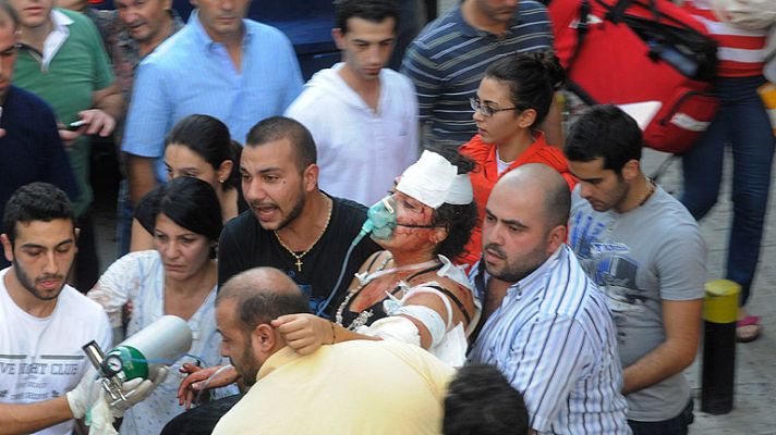 Informativo 24h - Varios muertos por un coche bomba en un barrio de mayoría de cristiana en Beirut