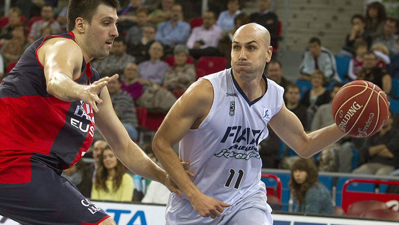 Caja Laboral 92-76 FIATC Joventut