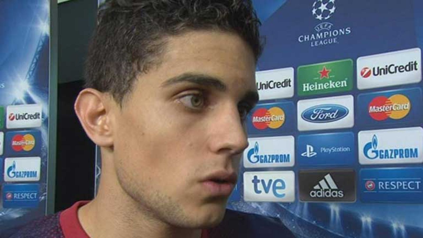 El defensa del FC Barcelona, Marc Bartra, se ha estrenado como titular ante el Celtic de Glasgow, algo que ha "aprovechado" y "cogido con muchas ganas".