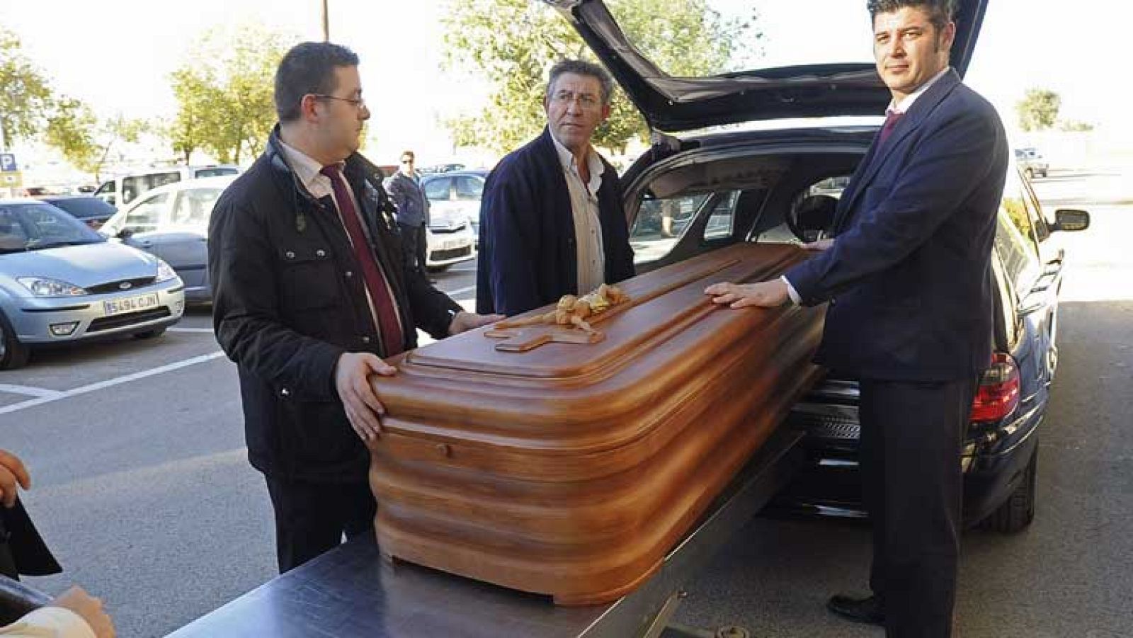 El Salobral recupera su normalidad después del asesinato de una menor