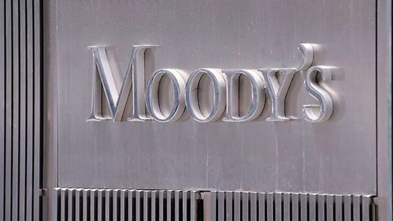 Moody's baja la nota de Liberbank y mantiene la del resto de bancos