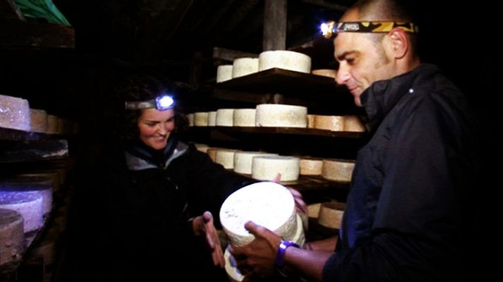 Comando Actualidad - Comando Actualidad -  El pueblo me da de comer - Quesera de Cabrales