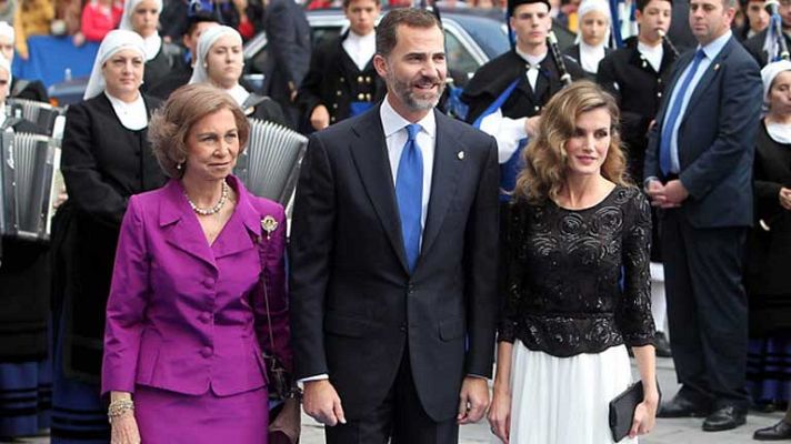 Telediario 1 - Telediario 2 en 4' - 26/10/12