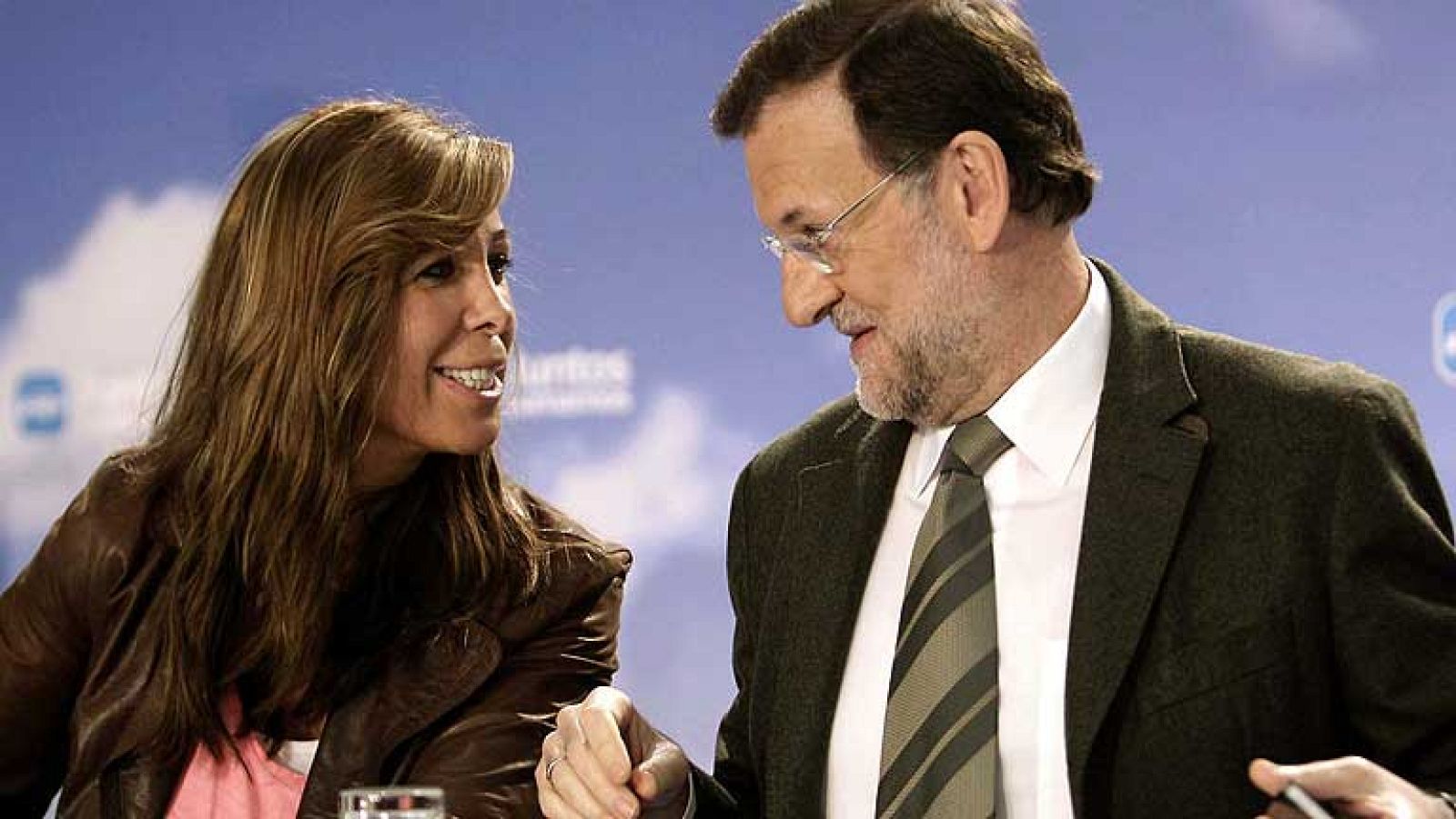 Rajoy critica a Mas: "Es triste que se salte la ley a la torera"