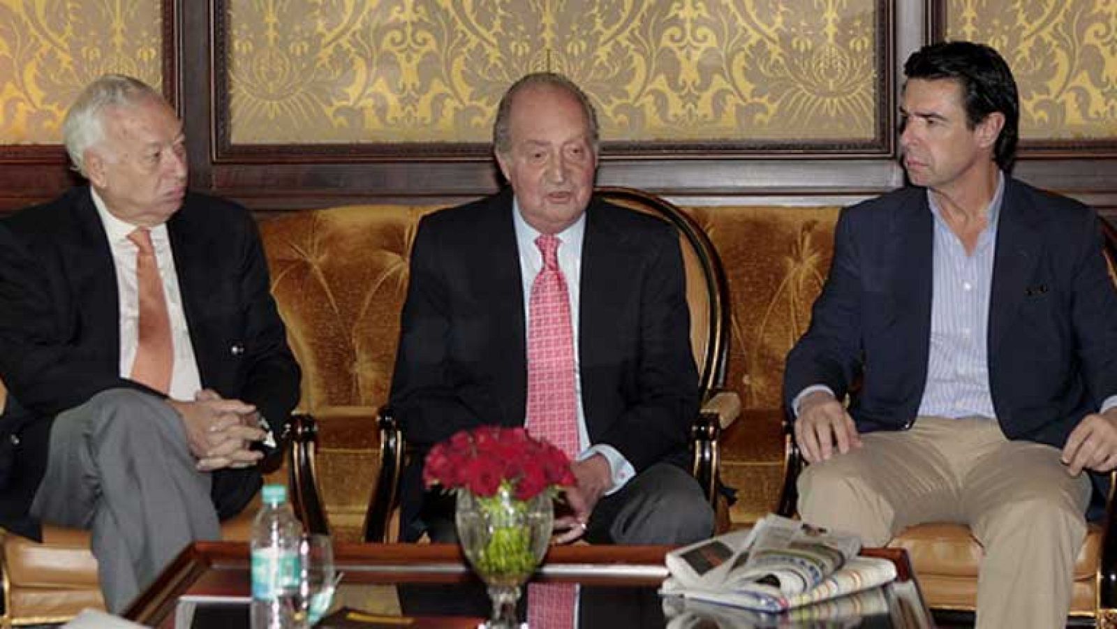 Telediario 1 en cuatro minutos - 27/10/12