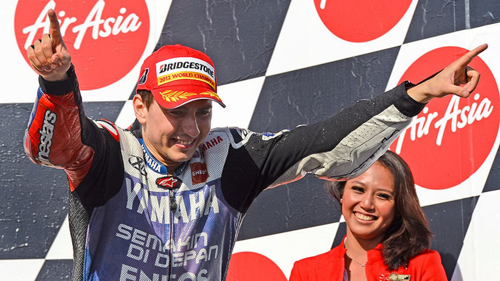 Telediario matinal en cuatro minutos 28/10/12