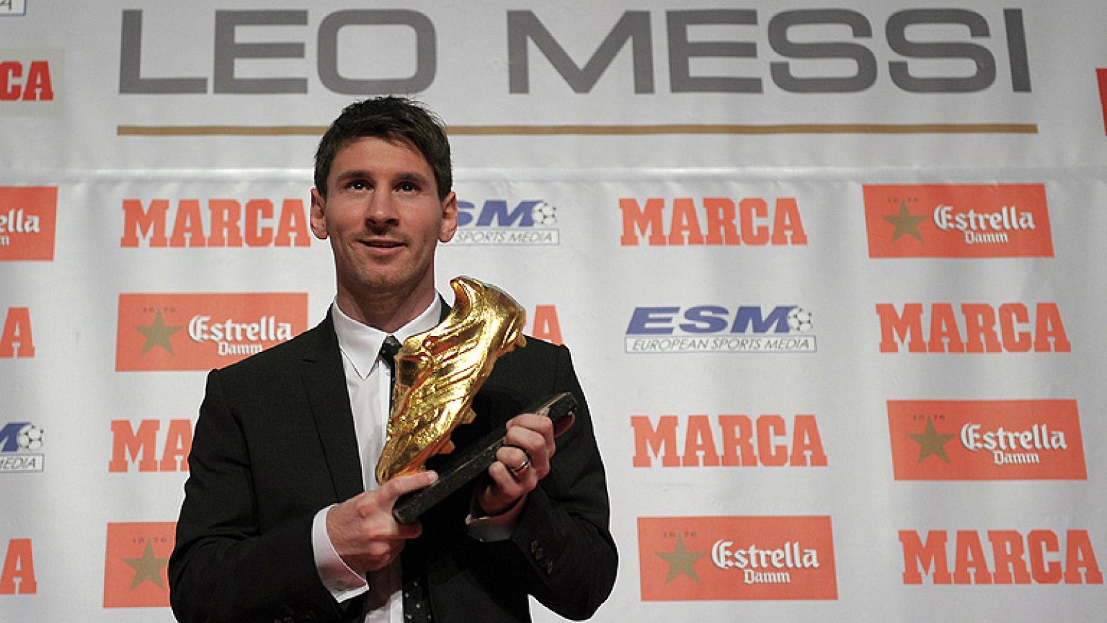 El argentino Leo Messi ha recibido la 'Bota de Oro' por sus 50 goles en la pasada campaña y ha recordado que, para él, no se trata de una distinción personal sino un "premio grupal".