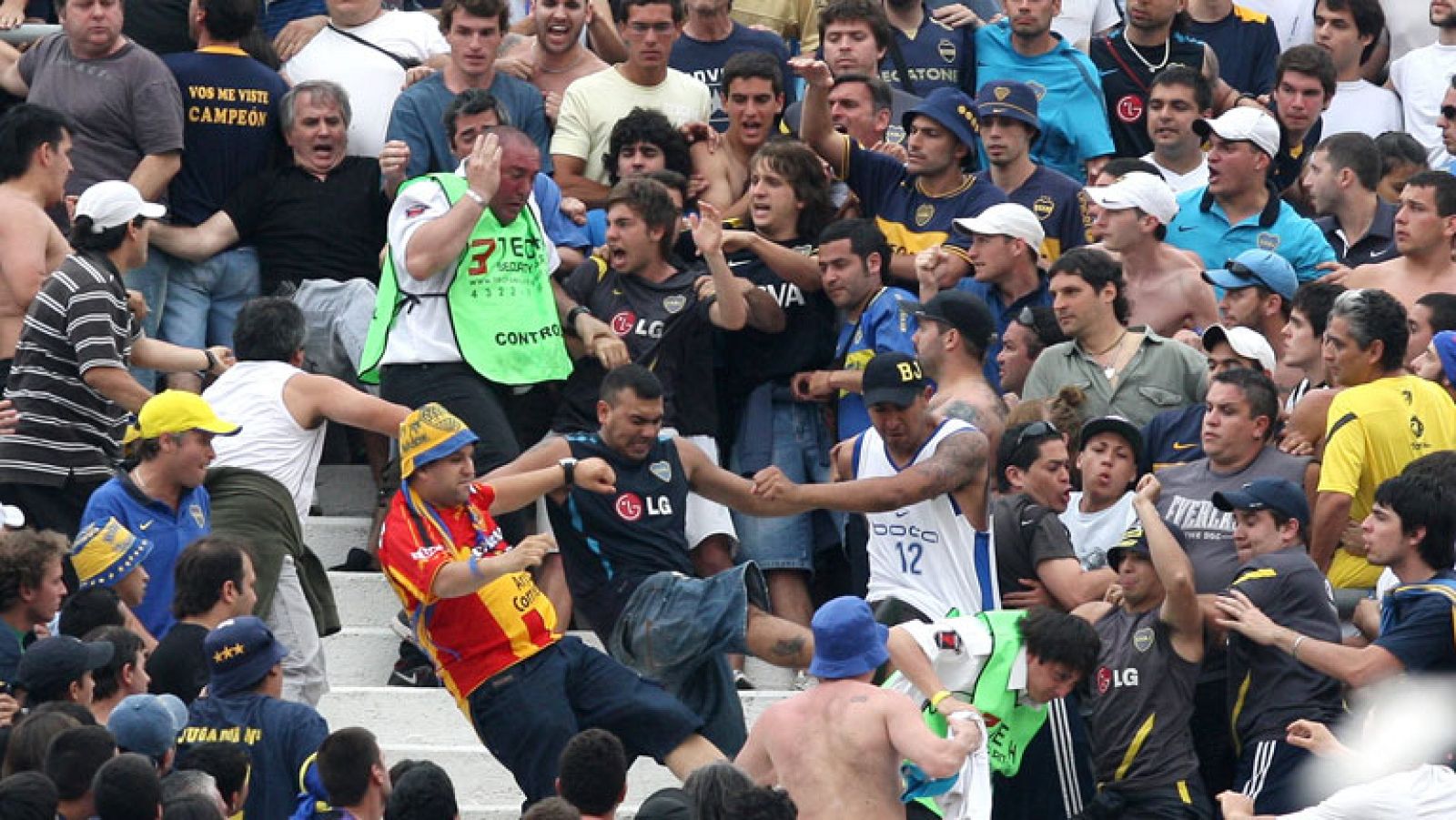 25 heridos en el clásico River Plate - Boca Juniors | Ver