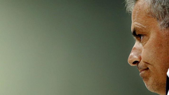 Telediario 1 - Mourinho: "Cristiano responde a los insultos con educaciMourinho: "Cristiano responde a los insultos con educación"