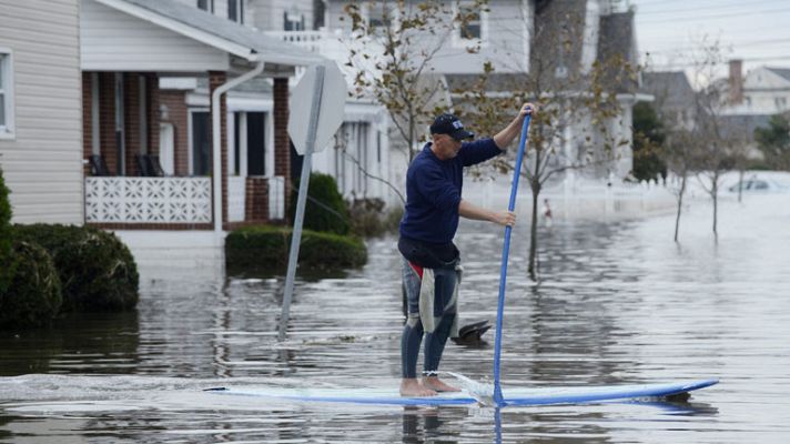 Telediario 1 - Las consecuencias de 'Sandy' continúan en EE.UU. tres días después de su paso