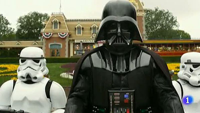 ¿Cómo se sentirá Darth Vader y los soldados imperiales en el reino de la fantasía? | Ver