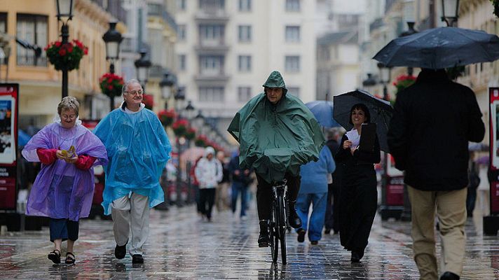 Telediario 1 - Doscientas incidencias por lluvia y viento en provincias de Sevilla y Córdoba