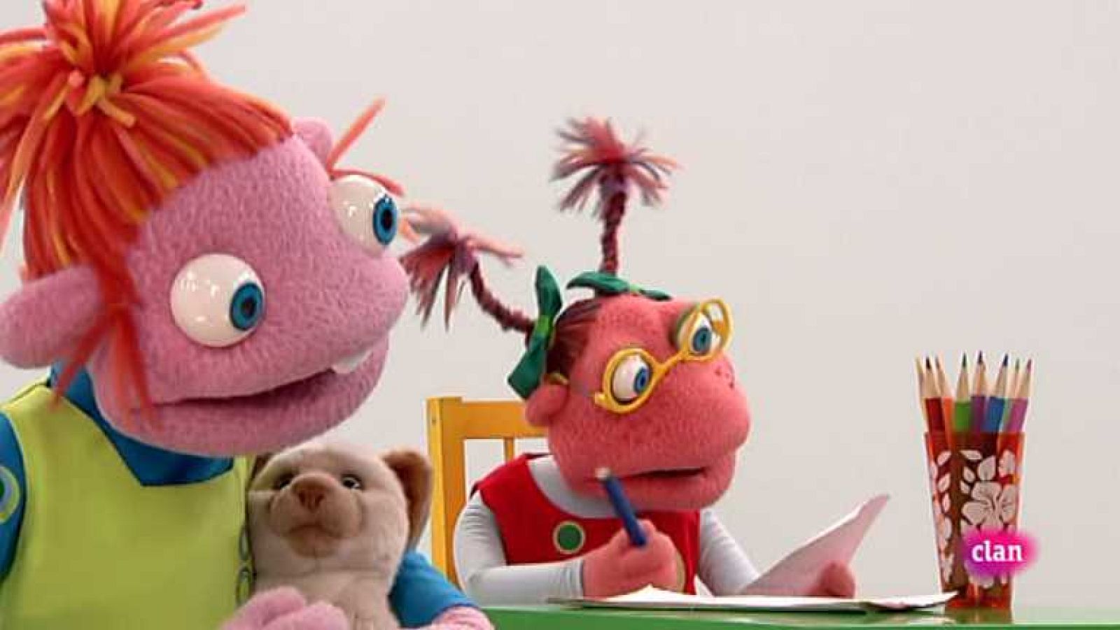 Gatos en el tejado - Lunnis | Ver