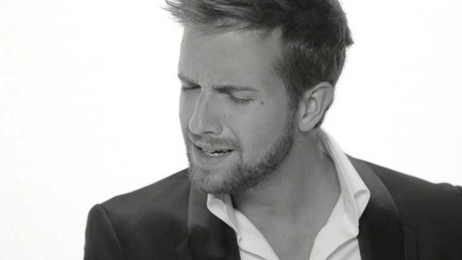 Pablo Alborán publica su tercer disco al que ha llamado "Tanto"