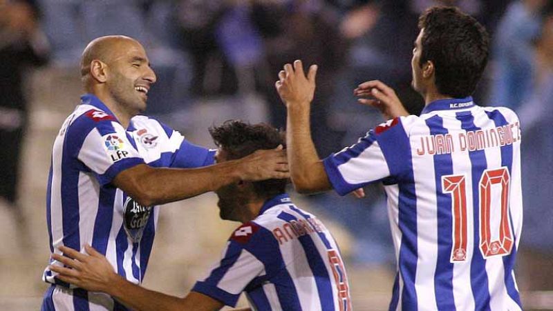 La Agencia Tributaria está firme en su propósito de conseguir que el fútbol salde sus deudas con Hacienda; y el primero en resentirse ha sido el Depor. De todas formas, el técnico José Luis Oltra ha hablado hoy para confirmar que la plantilla no está