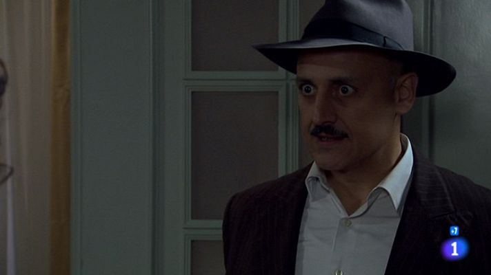 Amar en tiempos revueltos - Armenteros ve a Rocío como traidora