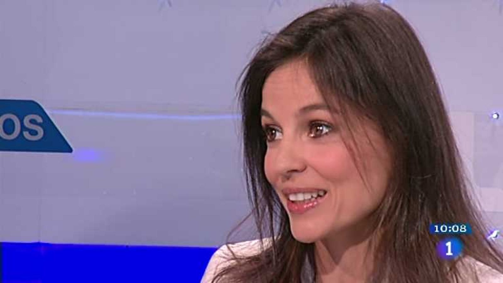 Los desayunos de TVE - Fermín J. Urbiola, periodista y autor del libro "Palabra de rey". Elena Anaya, actriz y colaboradora de ACNUR - Ver ahora