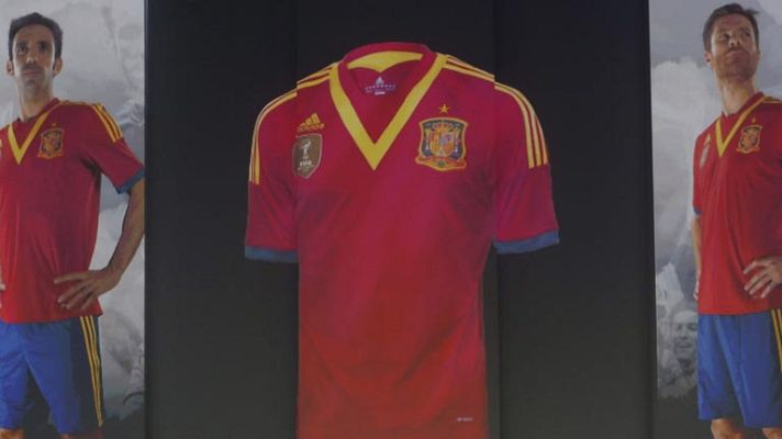 Telediario 1 - La nueva camiseta de la selección española
