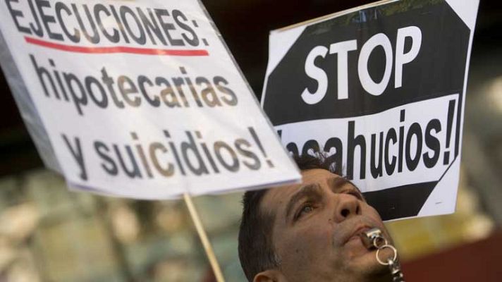 Telediario 1 - El impago de hipotecas en la UE