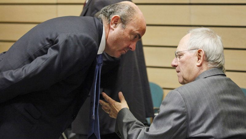 De Guindos afirma que España no está negociando una relajación del objetivo de déficit