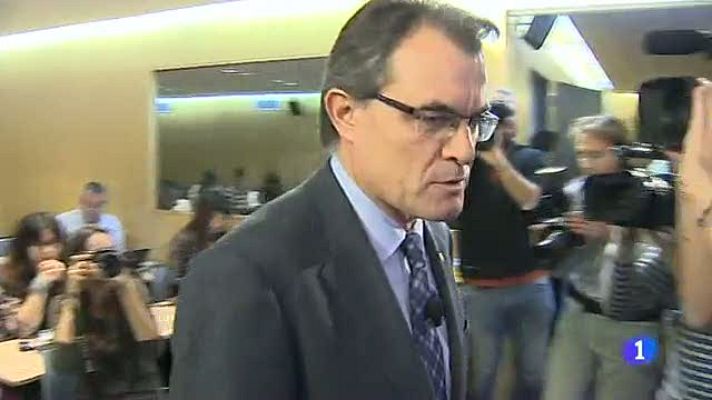 Telediario 1 - Siguen las elecciones catalanas