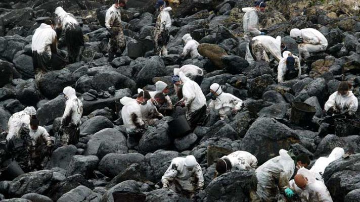 Telediario 1 - Daños al medioambiente