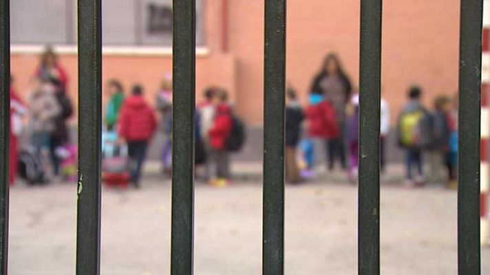 Telediario 1 - Sanidad y Educación en la huelga