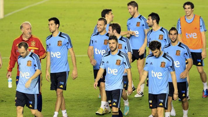 Telediario 1 - España toca el césped en Panamá