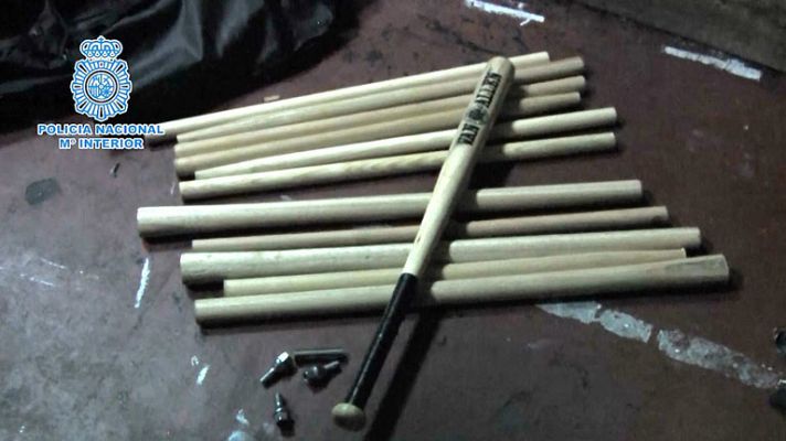 Telediario 1 - Registro en una sede ultra