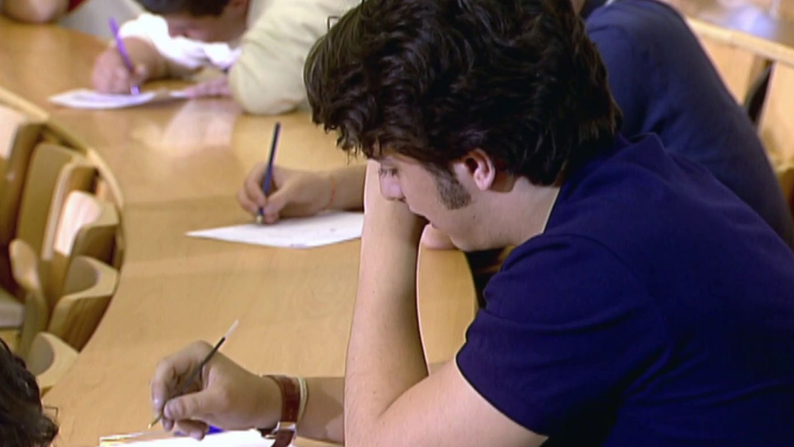 Ana y los siete - Tempoada 3 - Episodio 24 - Una pregunta sin respuesta - Ver ahora