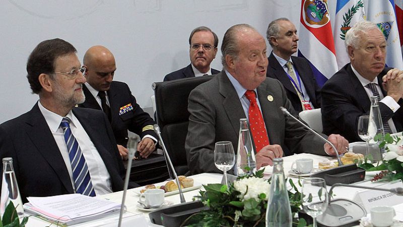 El rey y Rajoy retoman la cumbre con los líderes centroamericanos - Informativo 24h | Ver