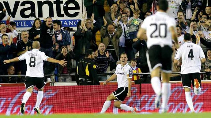 Telediario 1 - El Valencia recibe a un Espanyol en estado crítico