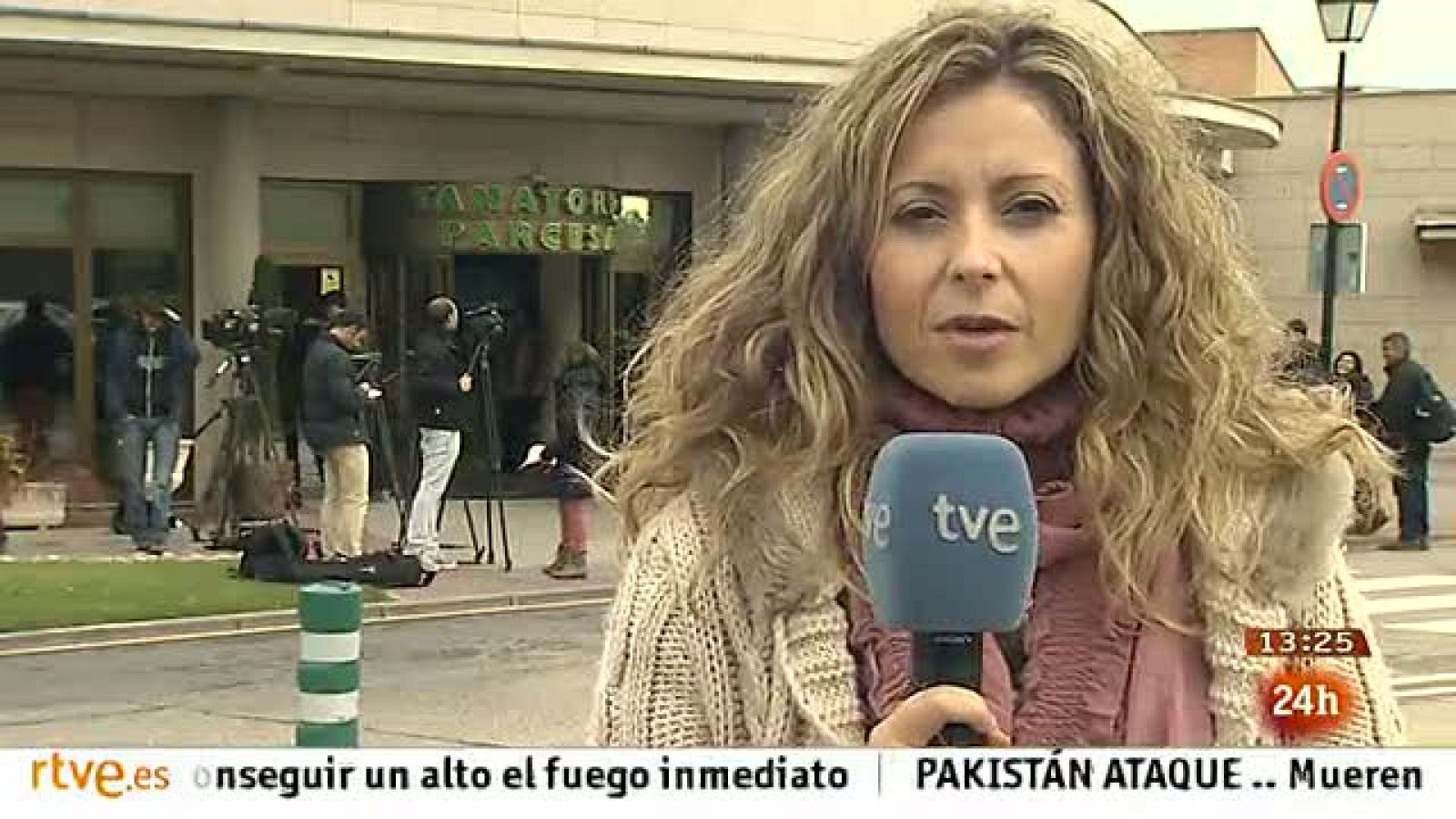 Actores y cómicos acuden a la capilla ardiente de 'Miliki' - Informativo 24h | Ver