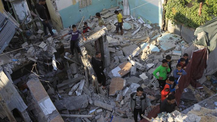 Telediario 1 - Más de 100 palestinos muertos y 900 heridos tras seis días de bombardeos en Gaza
