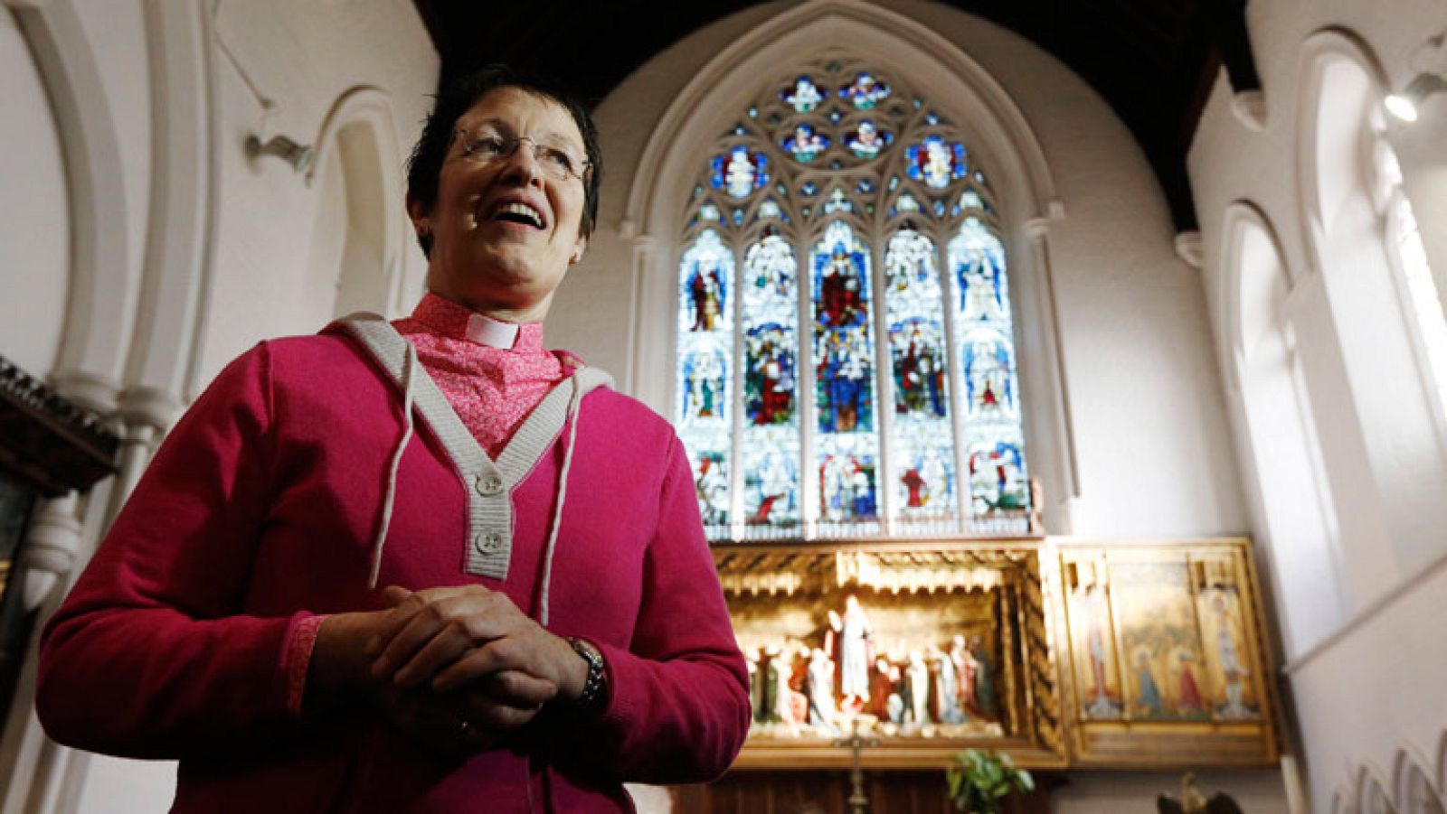 La Iglesia de Inglaterra decide si ordenar a mujeres como obispas