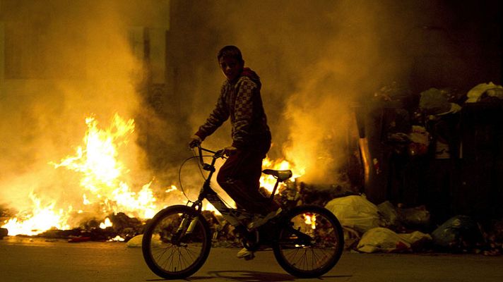 Informativo 24h - Nueva jornada de incendios y enfrentamientos con la Policía en Jerez a causa de la huelga de basuras