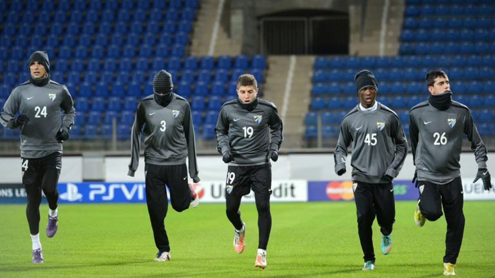 El Málaga, a un punto del liderato de grupo