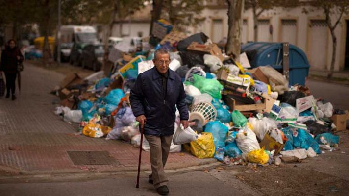 Telediario 1 - Fin de la huelga de basuras