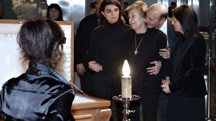 Informativo 24h - Se abre la capilla ardiente de Tony Leblanc