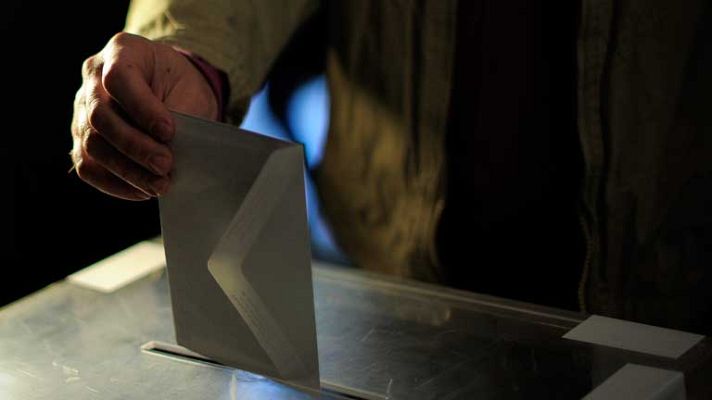 Telediario 1 - Votan los candidatos