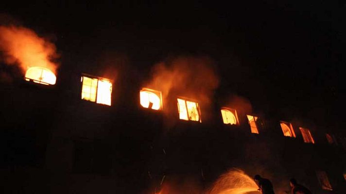 Telediario 1 - Tragedia en Bangladesh