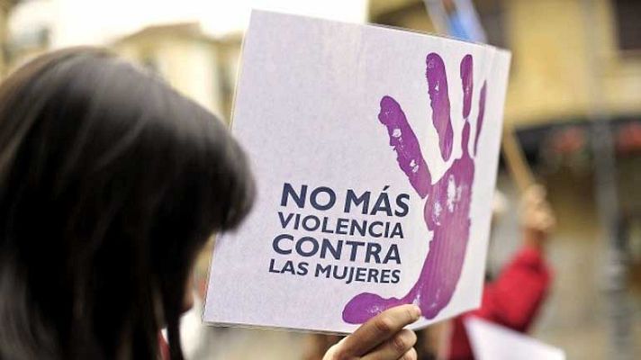 Telediario 1 - La violencia contra la mujer
