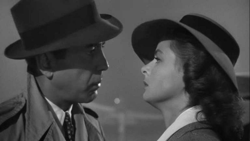 El lunes 26 de noviembre se cumplen 70 años del estreno de Casablanca. Un 26 de noviembre de 1942 los espectadores de Nueva York veían por primera vez el Café de Rick y escuchaban frases y melodías que pasarían a la historia.