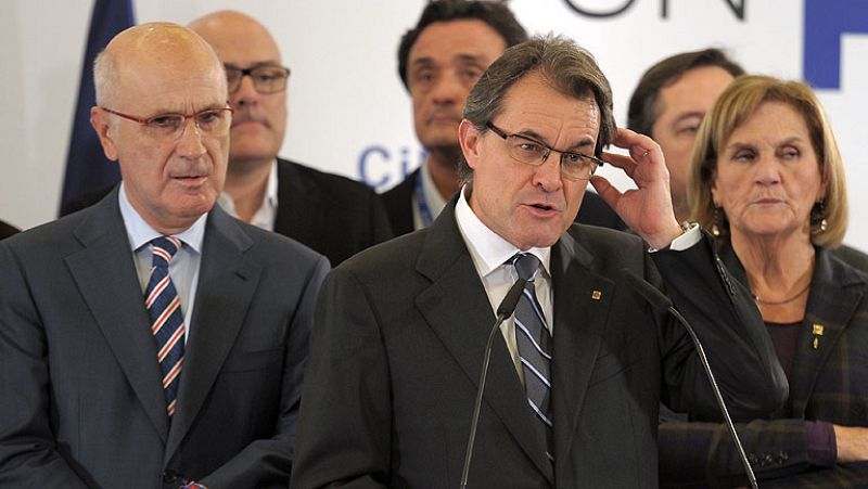 Mas pide ayuda para gobernar Cataluña, y para 'el proceso' soberanista