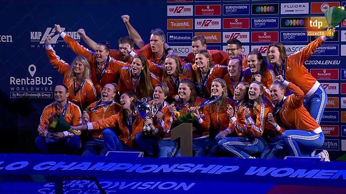 Waterpolo - Campeonato de Europa Femenino. Entrega de la Copa