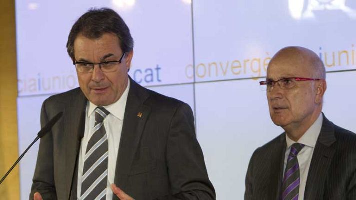 Telediario 1 - Telediario 2 en 4' - 26/11/12