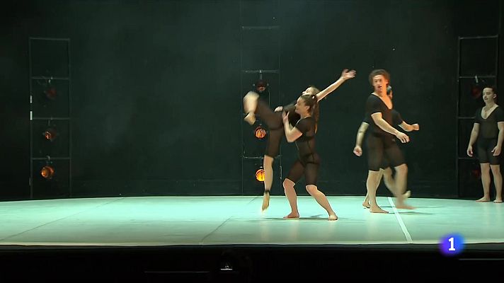 L'Informatiu - Circa estrena a Barcelona l'espectacle 'Humans 2.0'