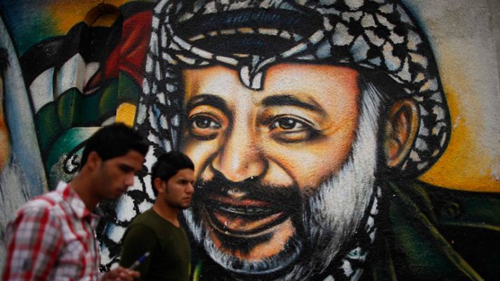 Telediario 1 - Exhumación Arafat