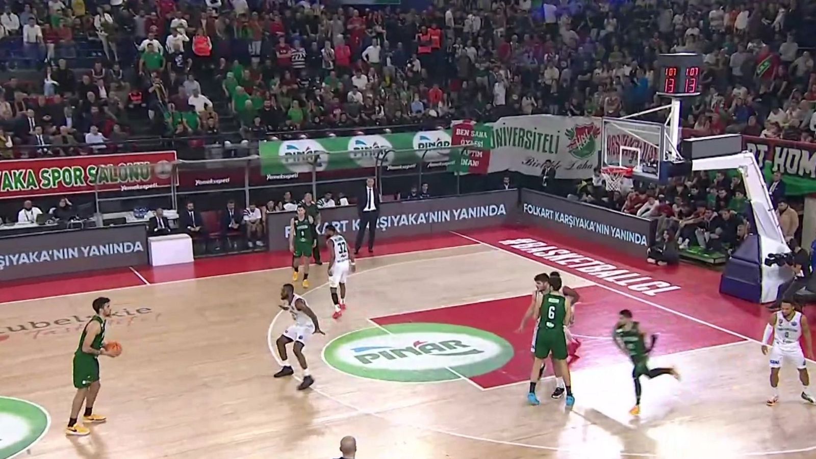 Baloncesto - Champions League Play in 3er. Partido: Pinart Karsiyaka - Río Breogán  - ver ahora