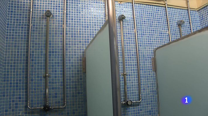 L'Informatiu - Noves mesures per la sequera: Girona tanca dutxes de pavellons i piscines
